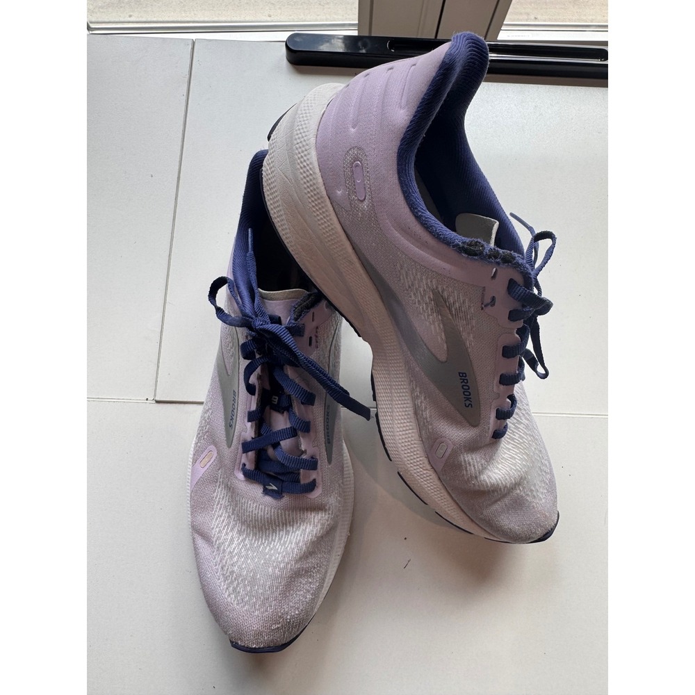 Brooks Launch‎ 9 Womens Running casual Shoes Purple Lavender Navy Size 9.5